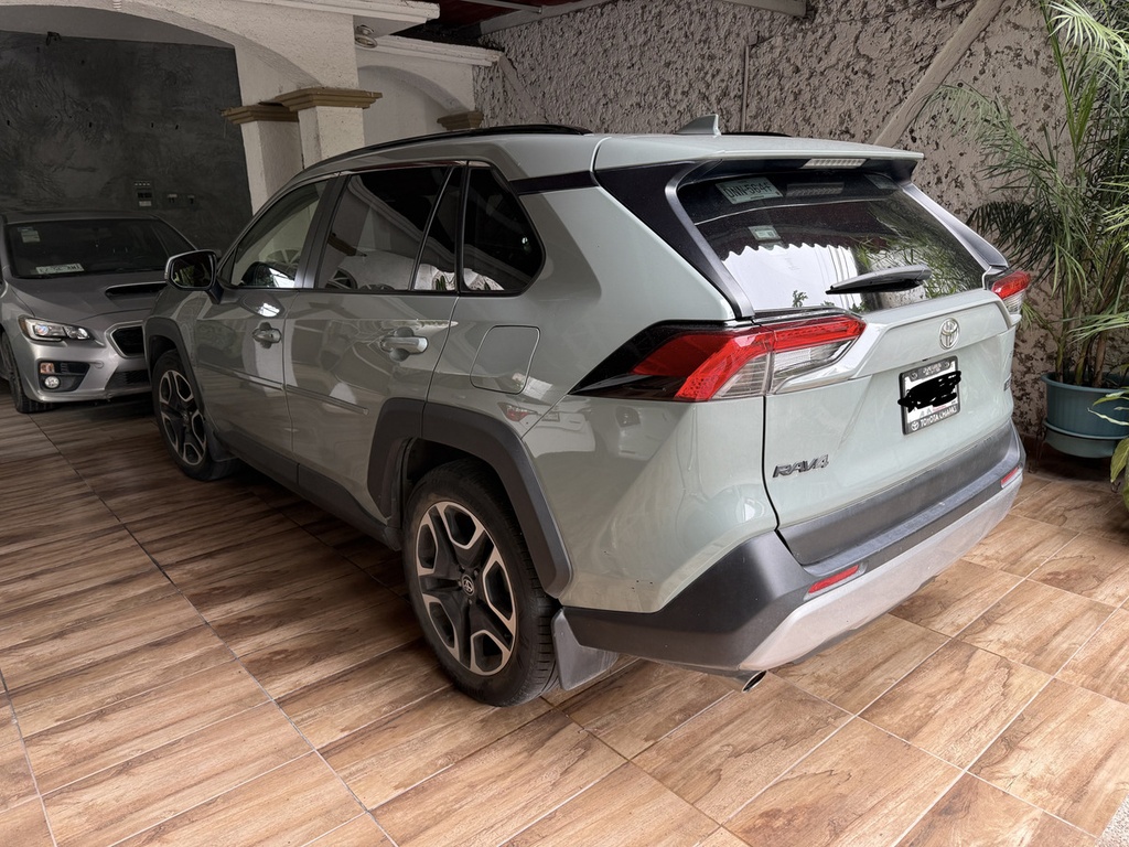 Toyota Rav4 2.5 Adventure 4wd At